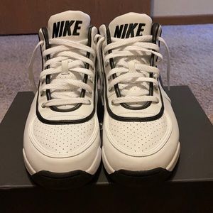 ⭐️NIKE” MAX AIR MEN SIZE 12” No Box. like *NEW*